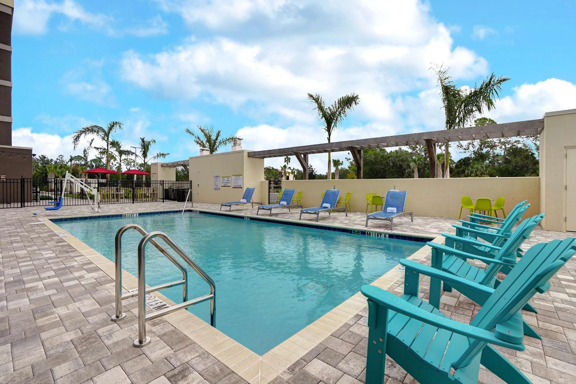 Home2 Suites By Hilton Lakewood Ranch Bradenton Exterior photo